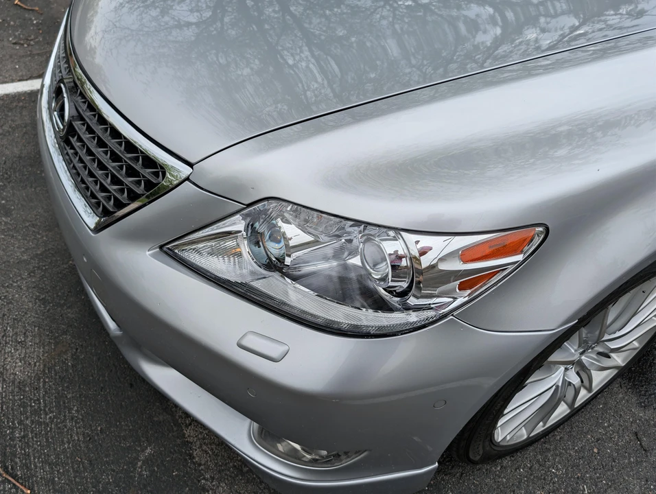 2012 Lexus LS 4th Gen - Image 21 of 31