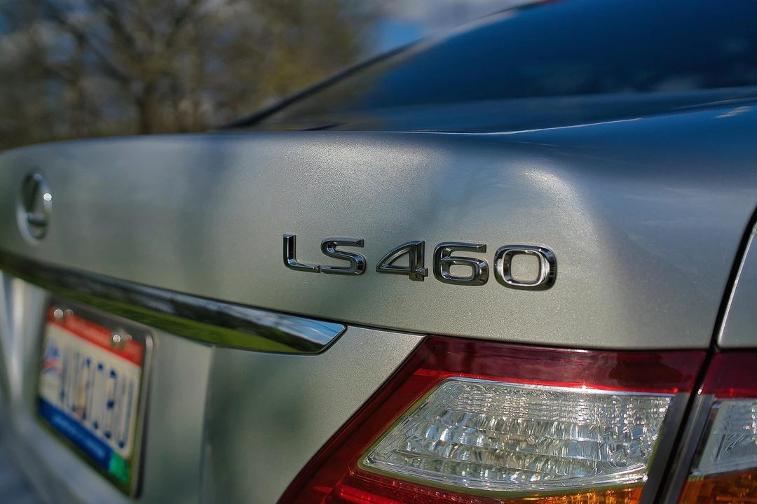 2012 Lexus LS 4th Gen - Image 27 of 31