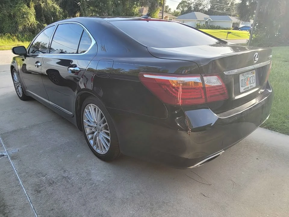 2012 Lexus LS 4th Gen - Image 4 of 11