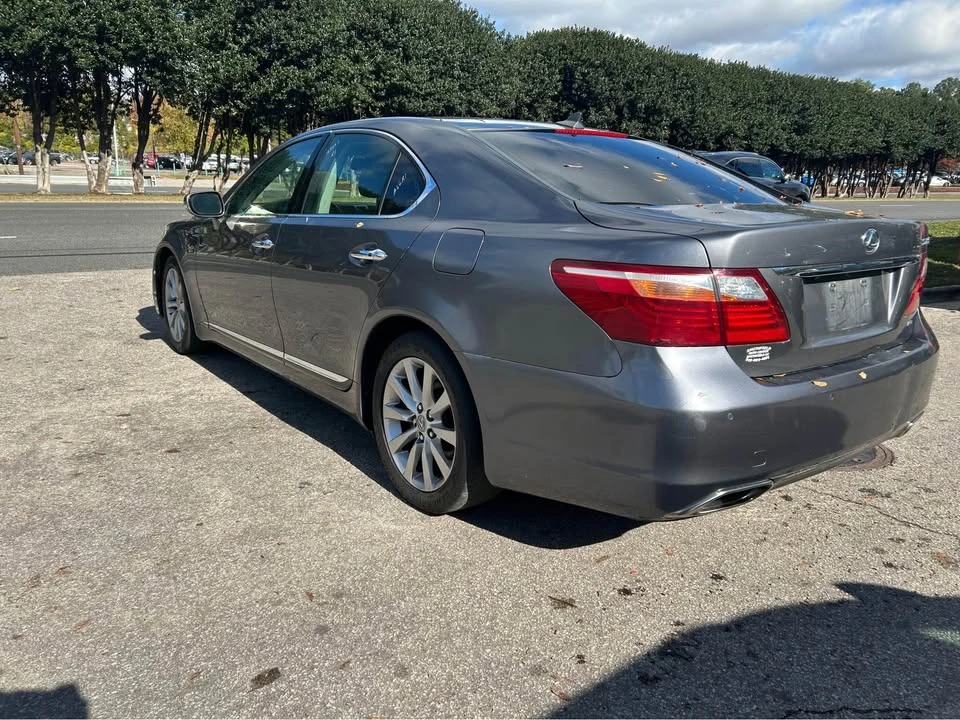 2012 Lexus LS 4th Gen - Image 12 of 16