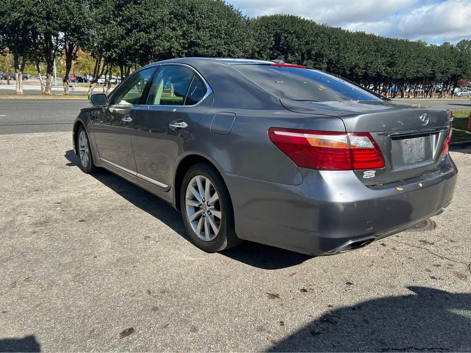 2012 Lexus LS 4th Gen - Image 5 of 16