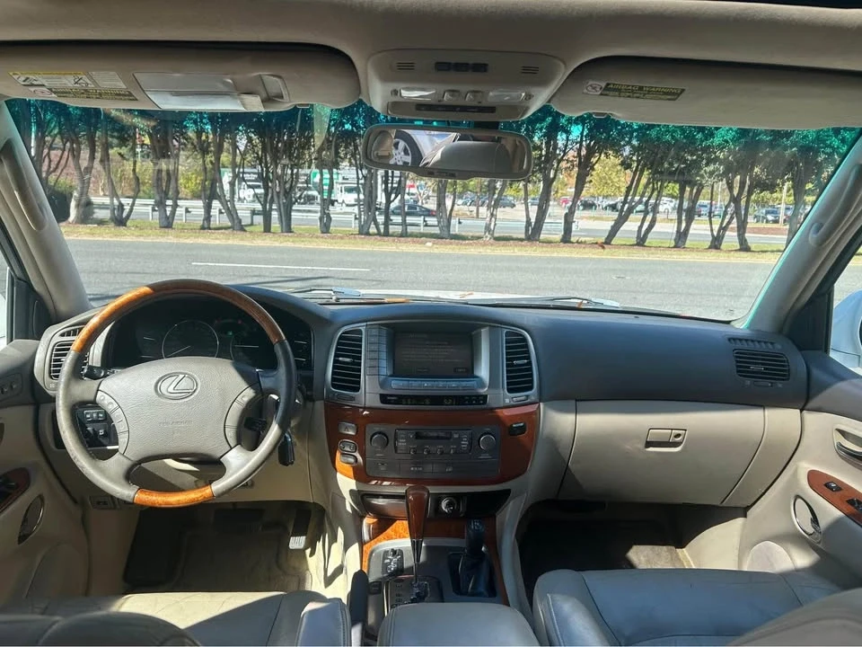 2012 Lexus LS 4th Gen - Image 10 of 19