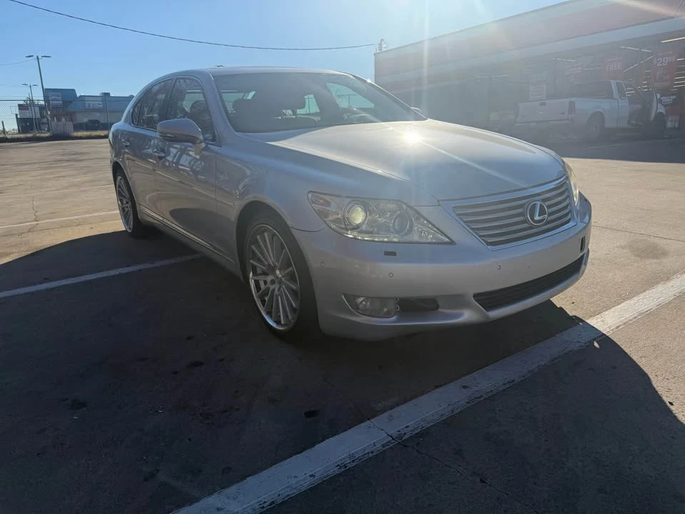 2012 Lexus LS 4th Gen - Image 2 of 6