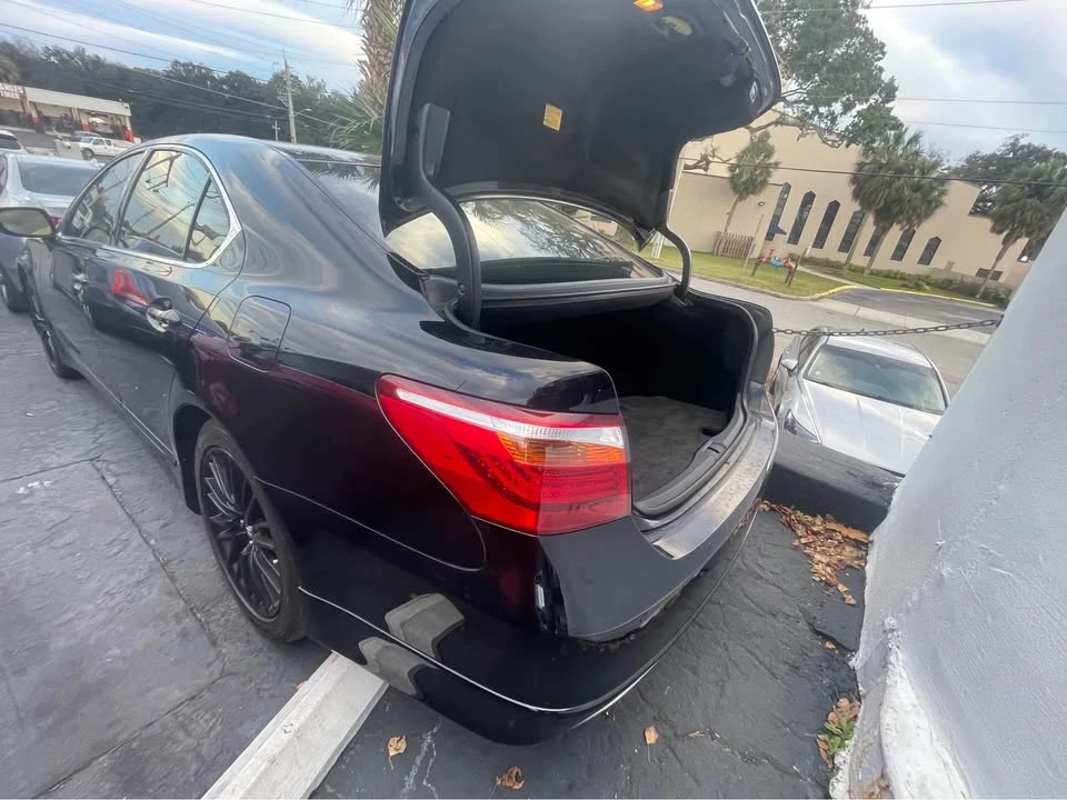 2012 Lexus LS 4th Gen - Image 2 of 11