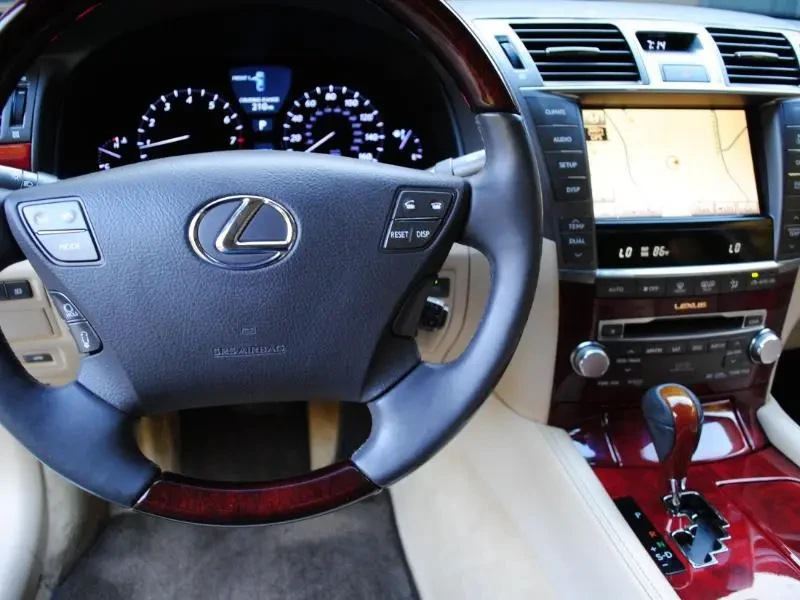 2012 Lexus LS 4th Gen - Image 10 of 14