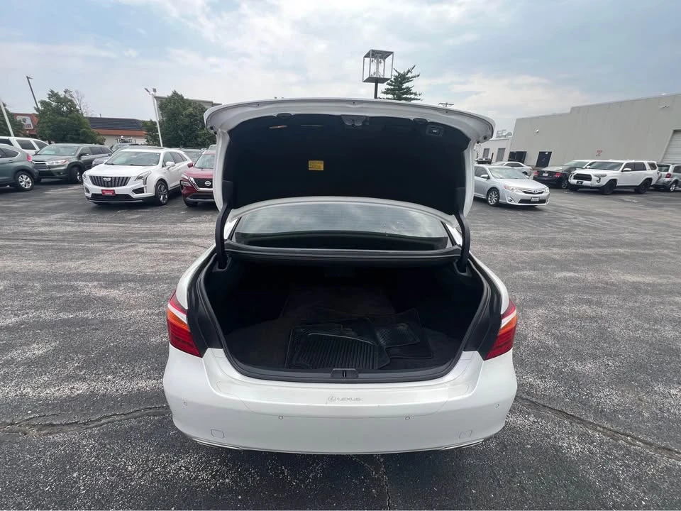 2012 Lexus LS 4th Gen - Image 17 of 17