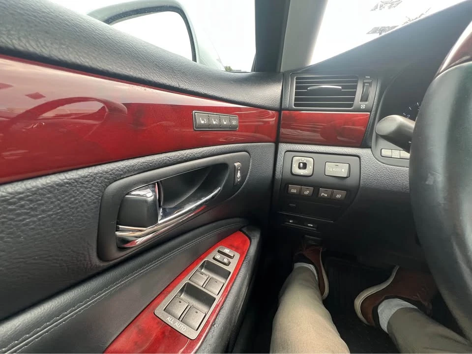 2012 Lexus LS 4th Gen - Image 13 of 17