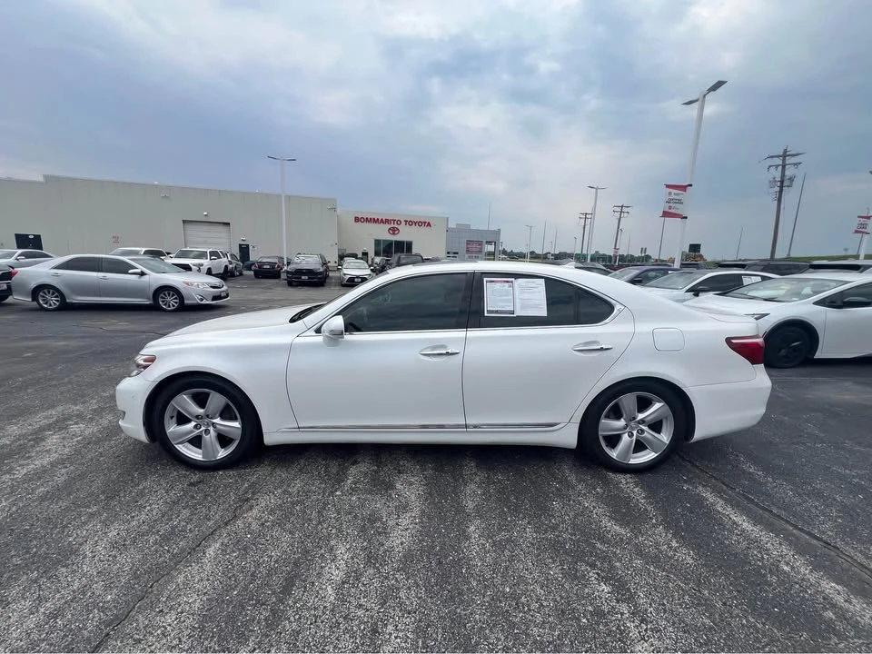 2012 Lexus LS 4th Gen - Image 2 of 17