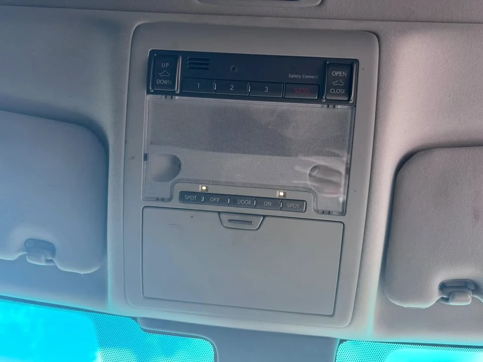 2012 Lexus LS 4th Gen - Image 18 of 20