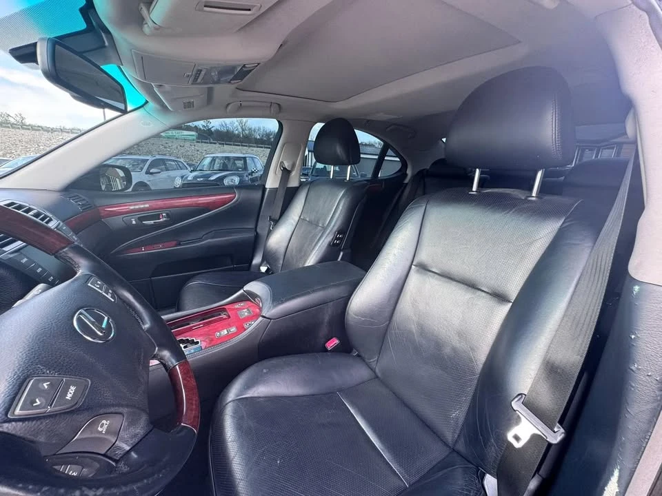 2012 Lexus LS 4th Gen - Image 14 of 20