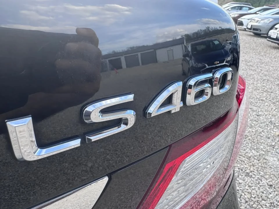 2012 Lexus LS 4th Gen - Image 9 of 20