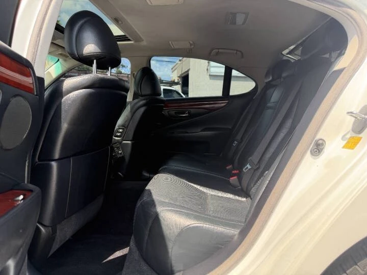2012 Lexus LS 4th Gen - Image 11 of 20