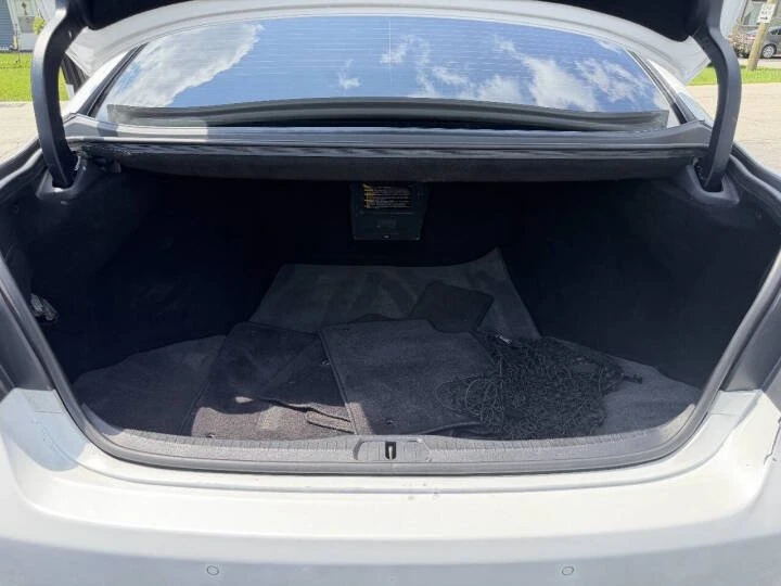 2012 Lexus LS 4th Gen - Image 9 of 20