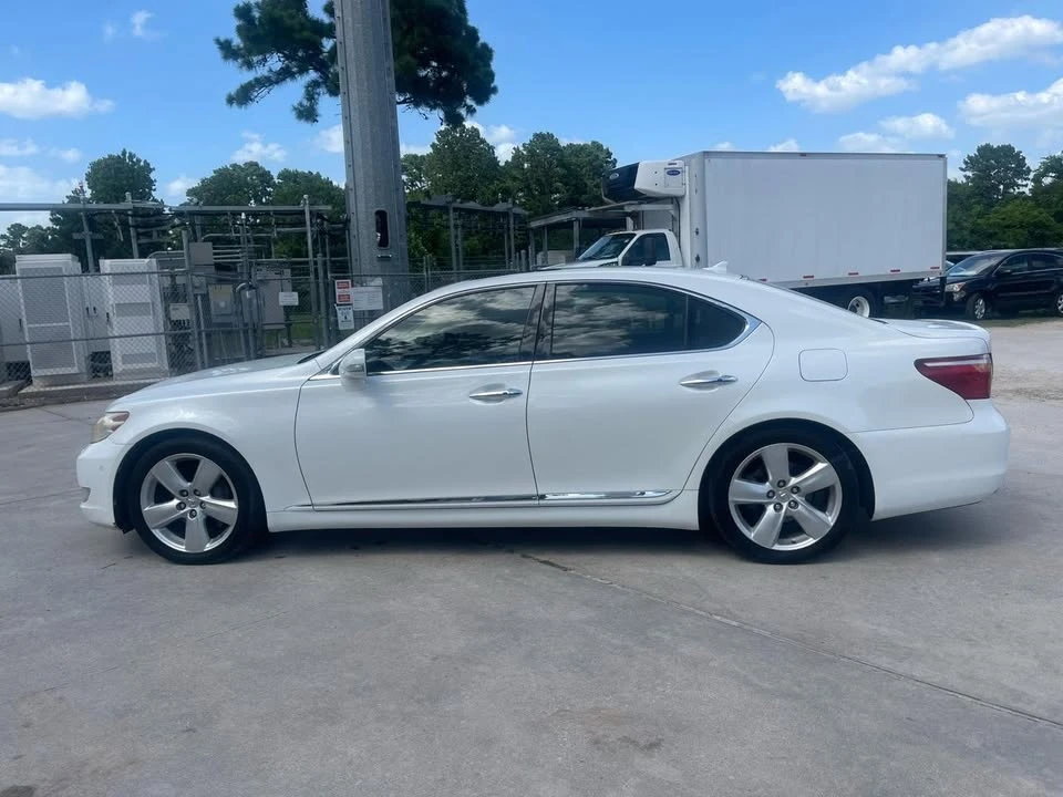 2012 Lexus LS 4th Gen - Image 8 of 20