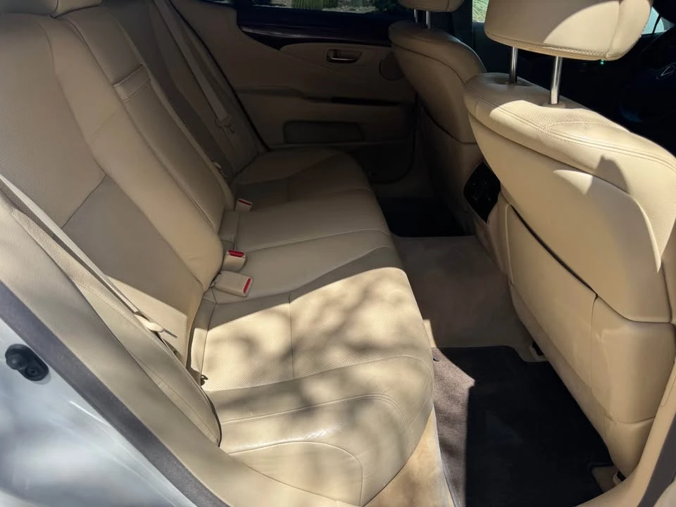 2012 Lexus LS 4th Gen - Image 7 of 11