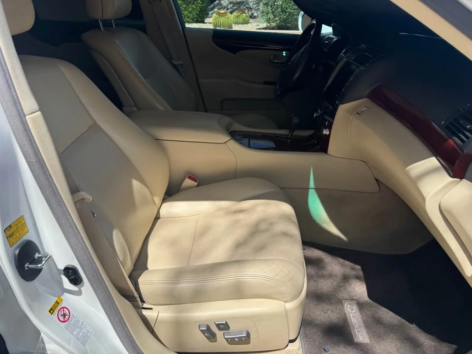 2012 Lexus LS 4th Gen - Image 9 of 11