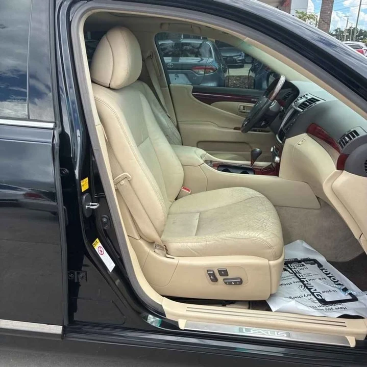 2012 Lexus LS 4th Gen - Image 6 of 11