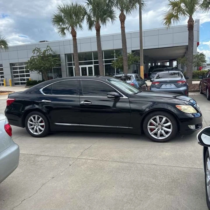 2012 Lexus LS 4th Gen - Image 2 of 11
