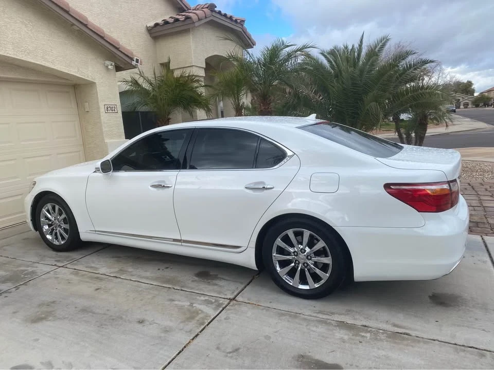 2012 Lexus LS 4th Gen - Image 3 of 3