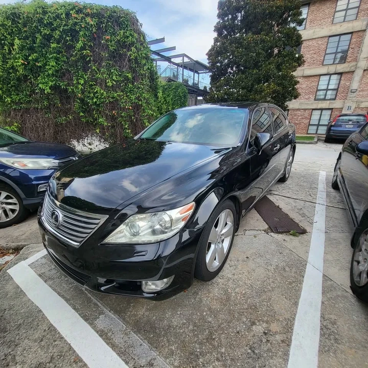 2012 Lexus LS 4th Gen - Image 3 of 4