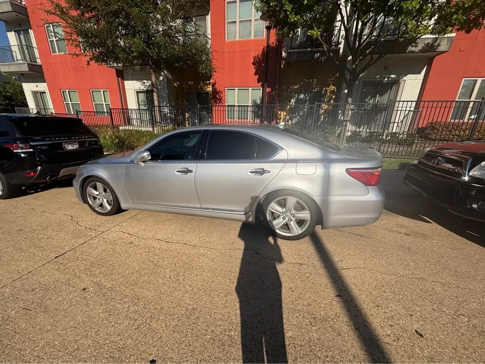 2012 Lexus LS 4th Gen - Image 2 of 4