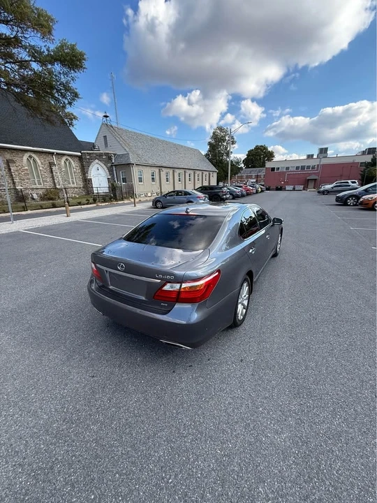 2012 Lexus LS 4th Gen - Image 9 of 20