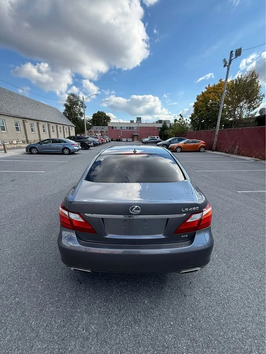 2012 Lexus LS 4th Gen - Image 14 of 20