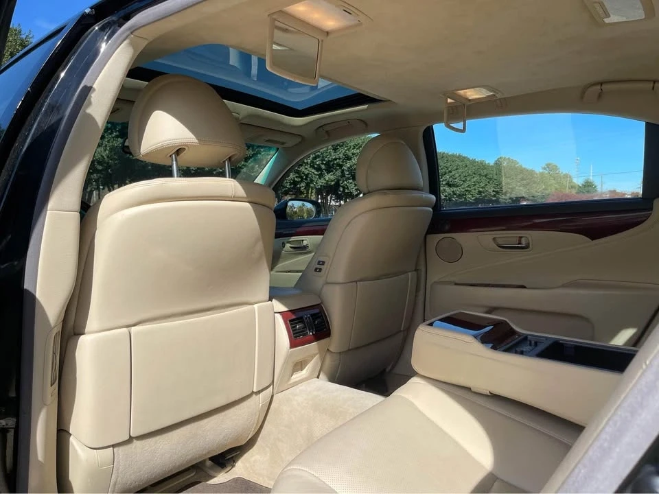 2012 Lexus LS 4th Gen - Image 7 of 19