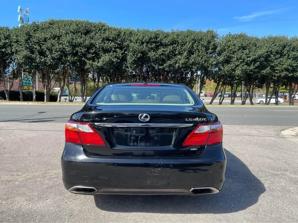 2012 Lexus LS 4th Gen - Image 10 of 19