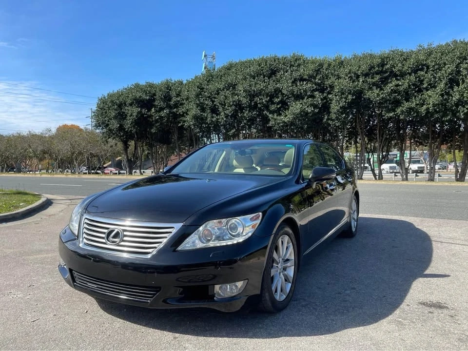 2012 Lexus LS 4th Gen - Image 2 of 19