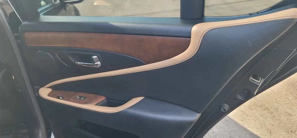 2012 Lexus LS 4th Gen - Image 11 of 19
