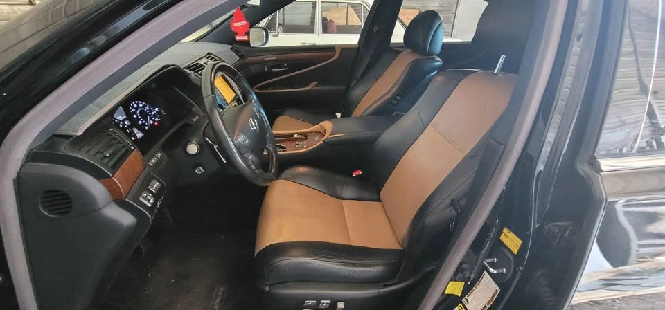 2012 Lexus LS 4th Gen - Image 14 of 19