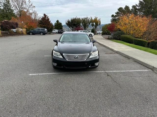 2012 Lexus LS 4th Gen - Image 5 of 11