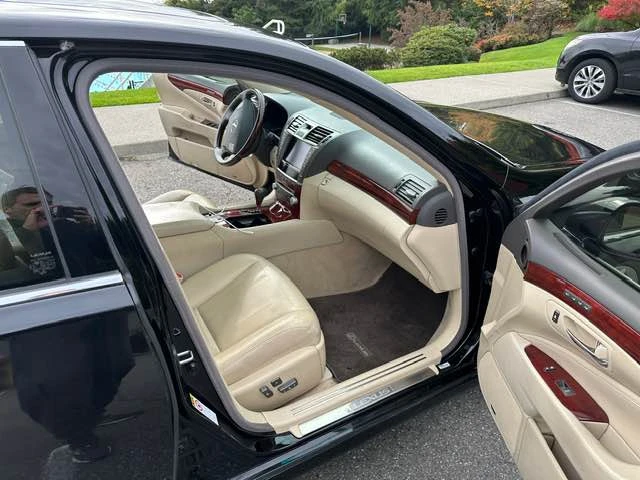 2012 Lexus LS 4th Gen - Image 8 of 11