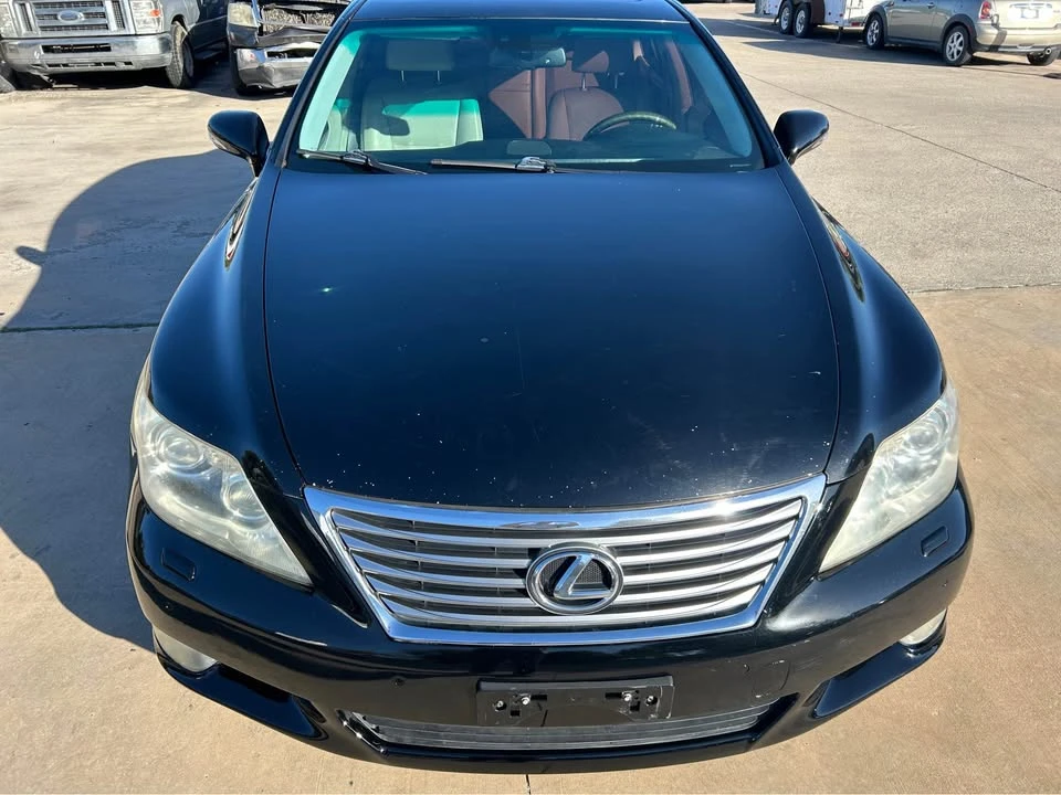 2012 Lexus LS 4th Gen - Image 10 of 16