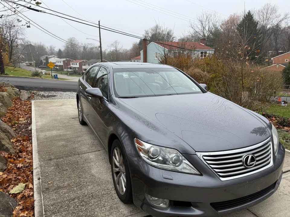 2012 Lexus LS 4th Gen - Image 2 of 6