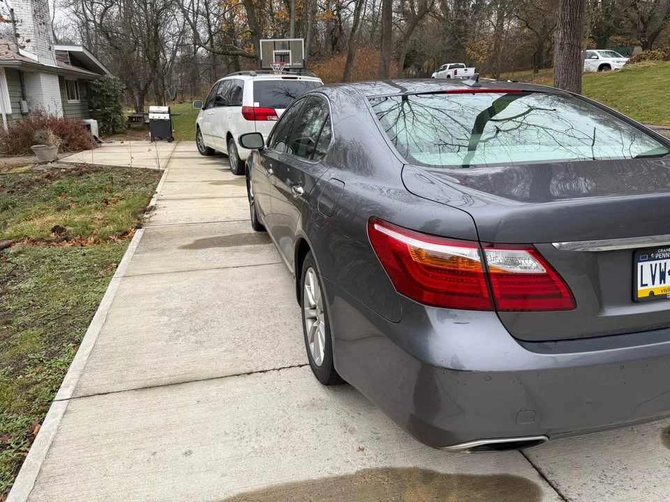 2012 Lexus LS 4th Gen - Image 3 of 6