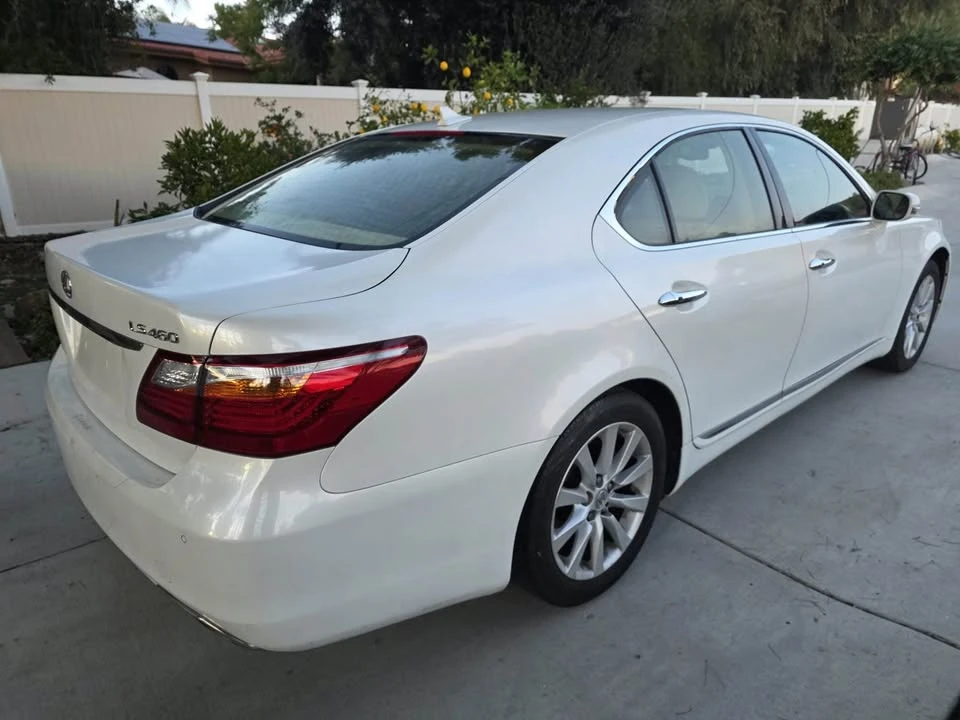 2012 Lexus LS 4th Gen - Image 4 of 12
