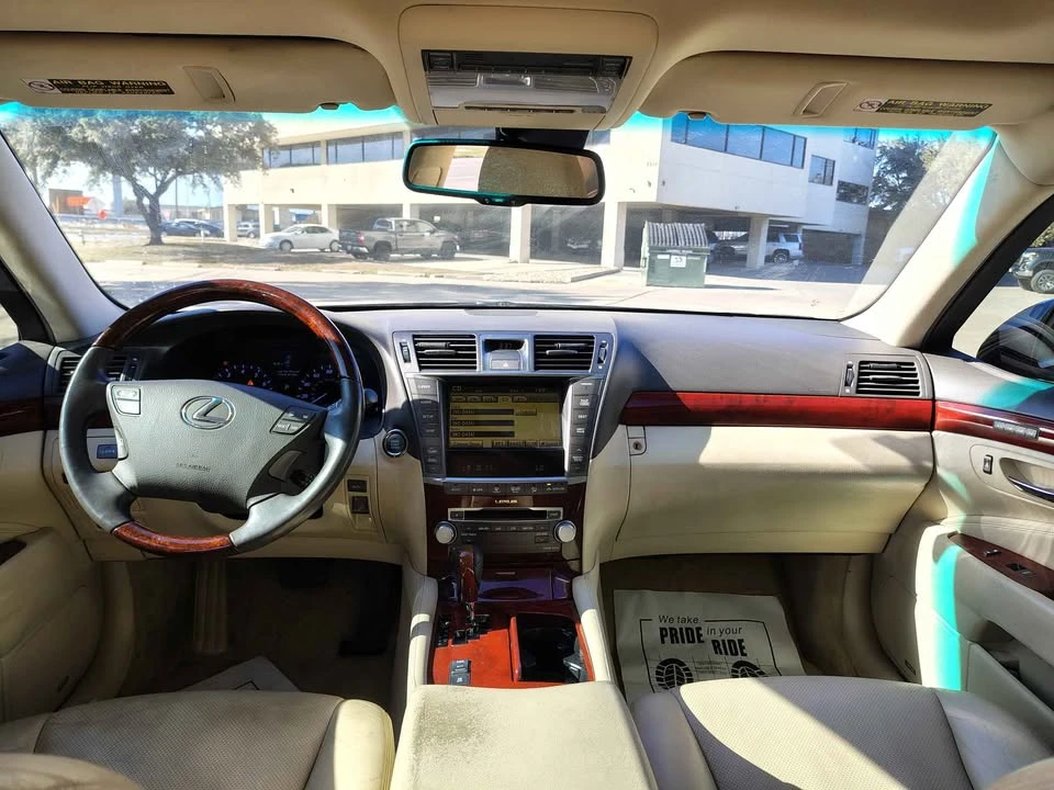 2012 Lexus LS 4th Gen - Image 5 of 5