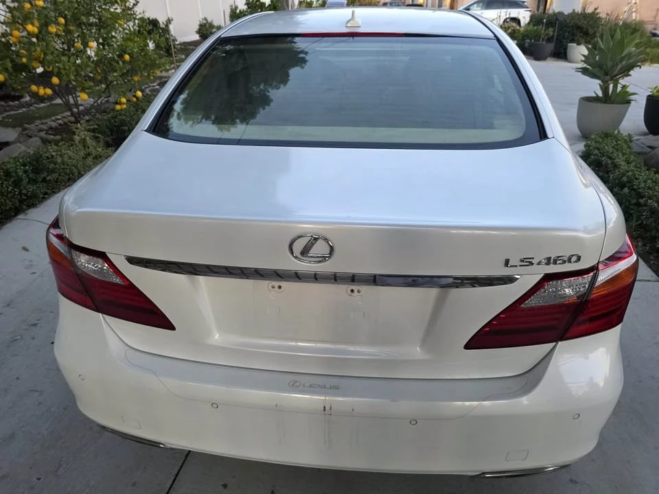 2012 Lexus LS 4th Gen - Image 6 of 12