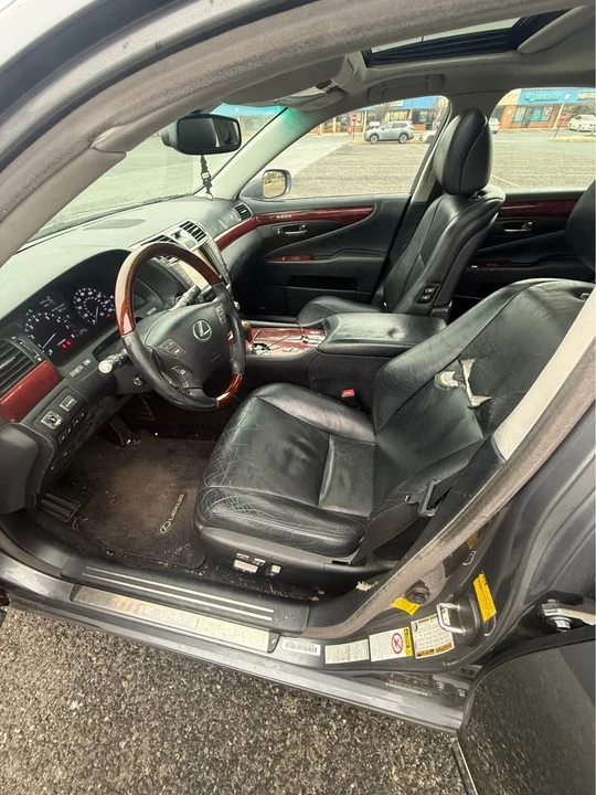 2012 Lexus LS 4th Gen - Image 7 of 16