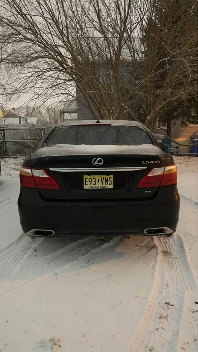 2012 Lexus LS 4th Gen - Image 6 of 13