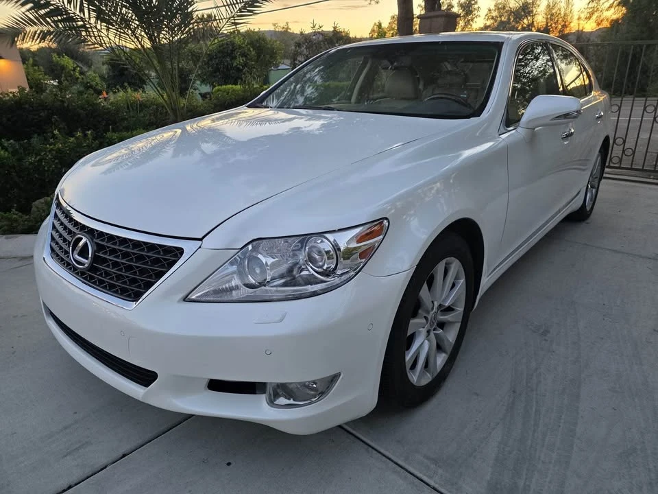 2012 Lexus LS 4th Gen - Image 2 of 12