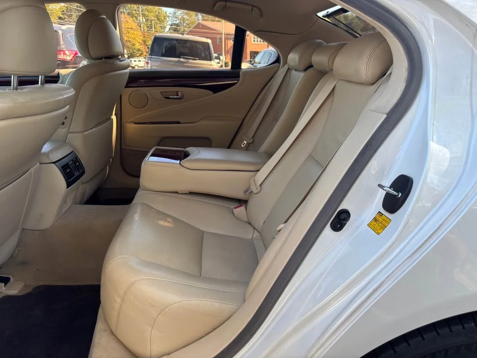 2012 Lexus LS 4th Gen - Image 14 of 20