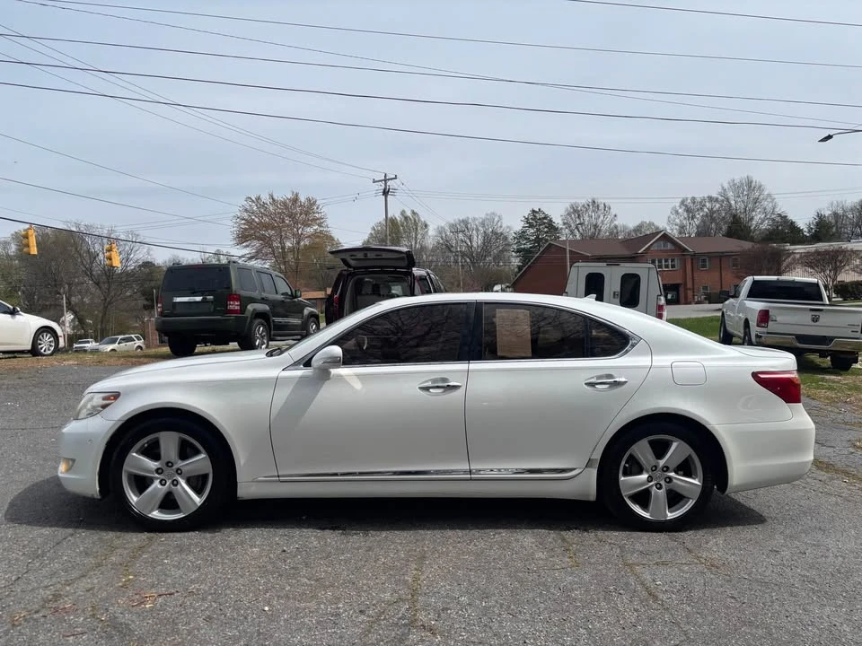 2012 Lexus LS 4th Gen - Image 4 of 20