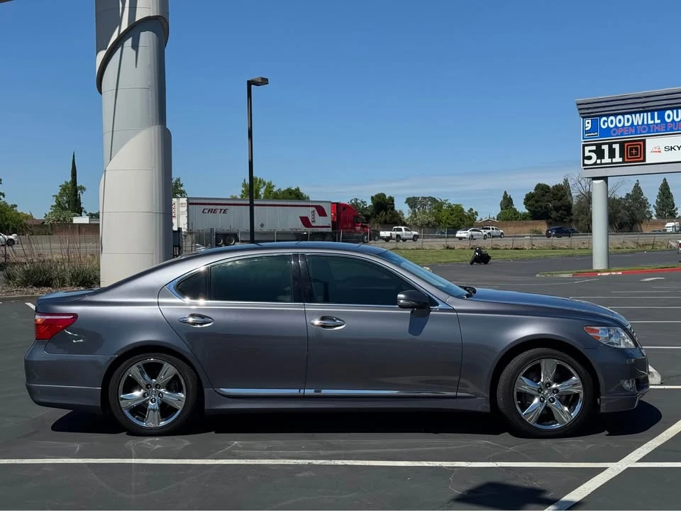 2012 Lexus LS 4th Gen - Image 12 of 12