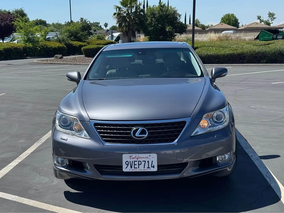 2012 Lexus LS 4th Gen - Image 2 of 12