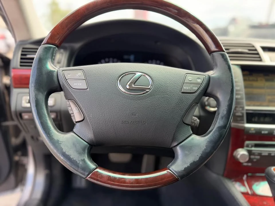 2012 Lexus LS 4th Gen - Image 11 of 19