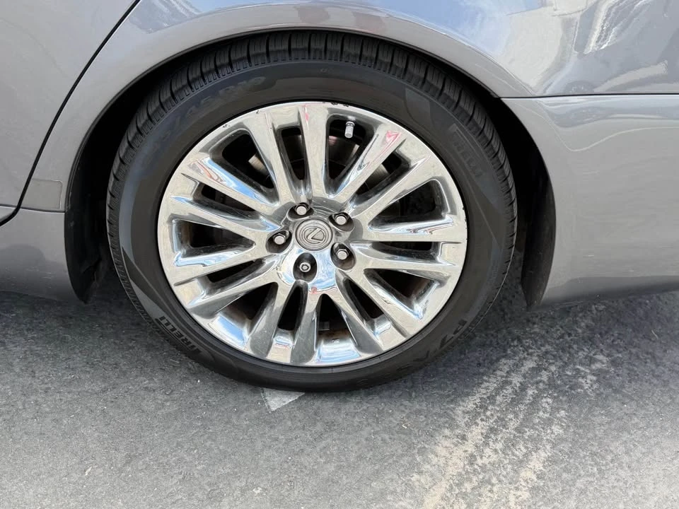 2012 Lexus LS 4th Gen - Image 6 of 19