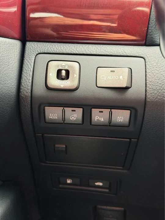 2012 Lexus LS 4th Gen - Image 16 of 20